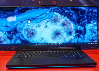 لينوفو تكسر حدود الحواسيب المحمولة بلابتوب ألعاب بشاشة قابلة للتمدد