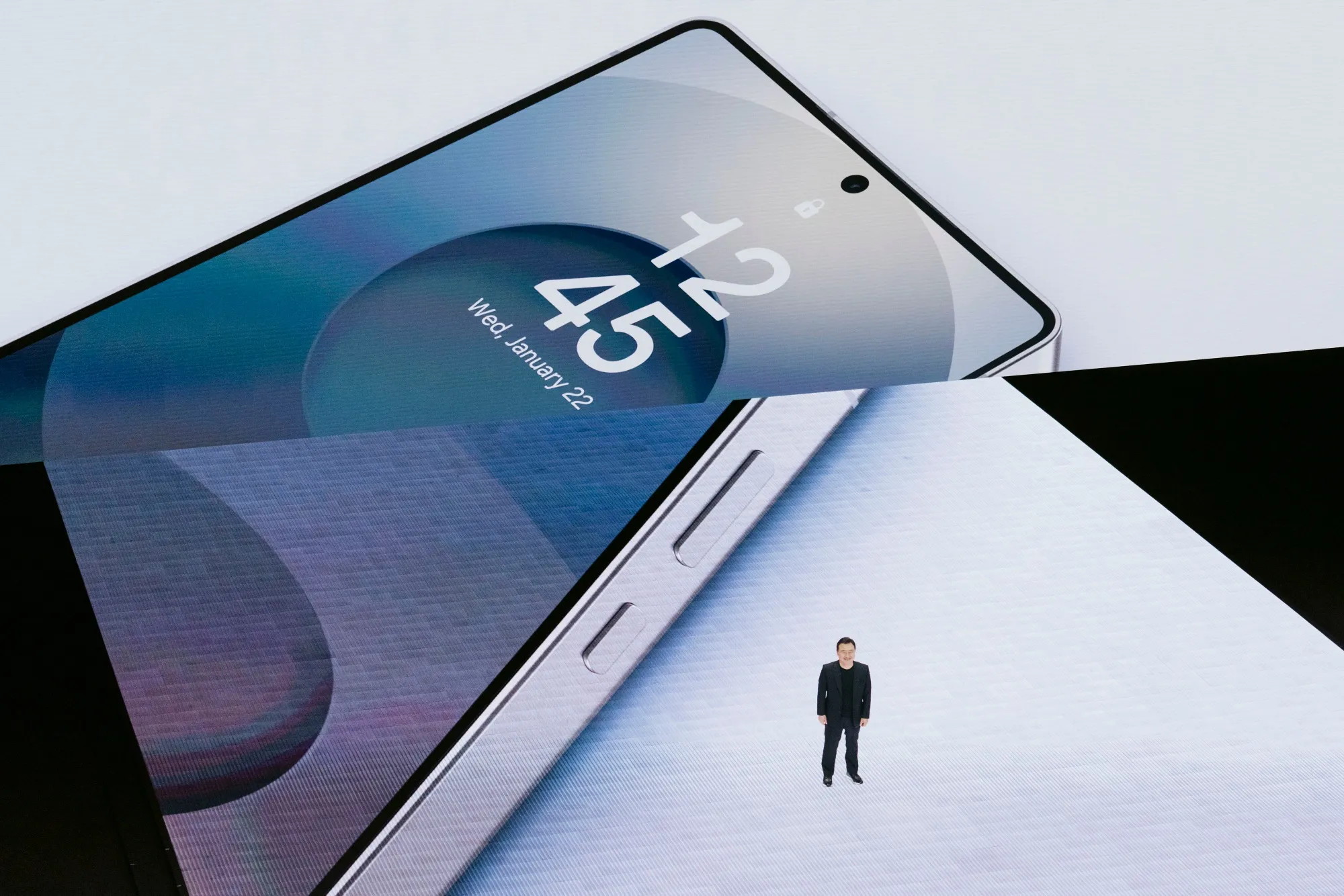 Samsung, Union Agree 5.1% Wage Hike in 2025 as Tensions Ebb