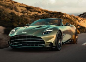 The Aston Martin V12 Vanquish has been unveiled