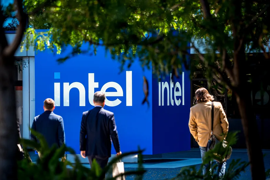 Intel Close to Unveiling Deal to Sell Altera to Silver Lake