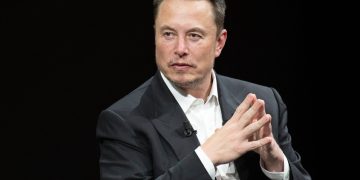 Musk Promises to Intensify Focus on His Companies Following X Platform Outages