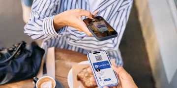 Blinq Raises $25M to Accelerate Digital Business Card Adoption