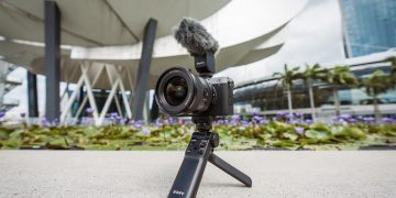 Sony’s Revamped Shooting Grip Packs Smarter Buttons and Balance for Run-and-Gun Shoots