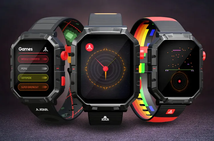 This watch has Pong and Missile Command instead of apps