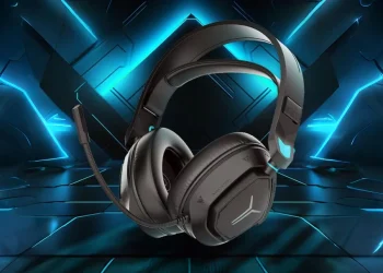 Lenovo Unveils New Gaming Wireless Headset with Impressive 70-Hour Battery Life
