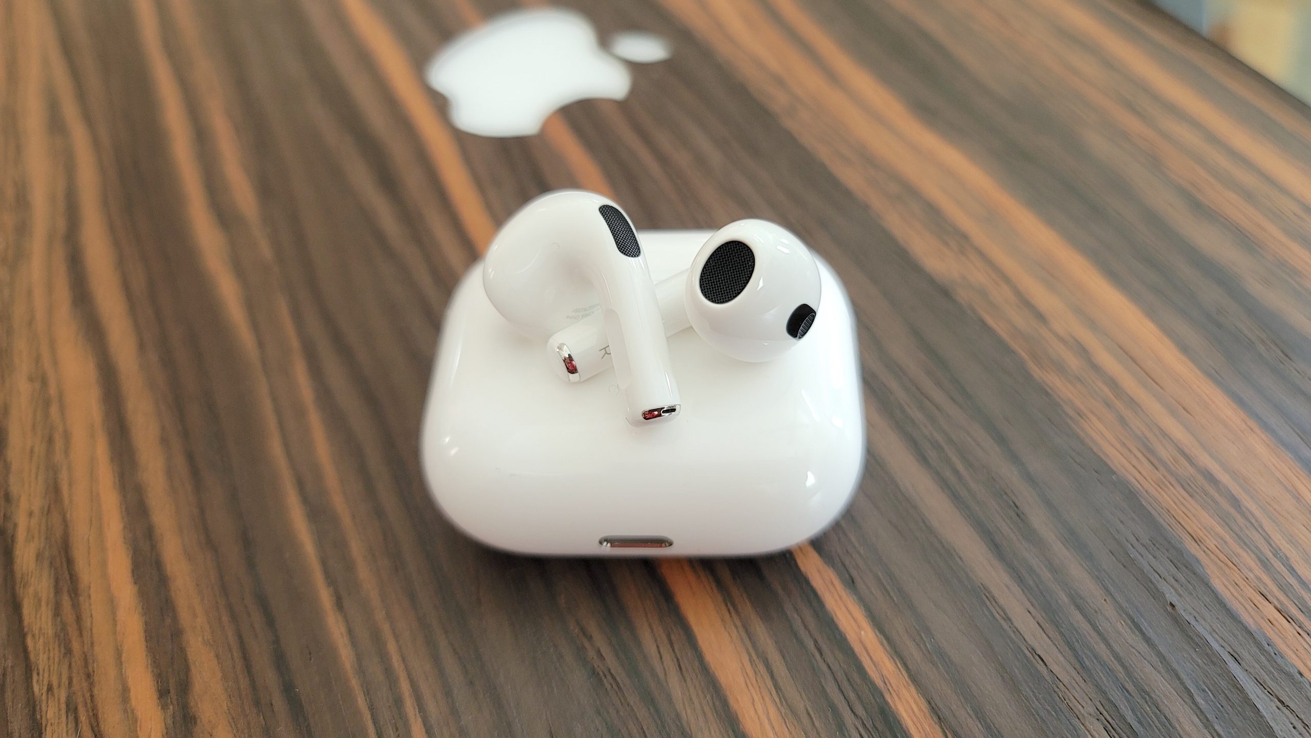 WWDC 2025 Unveils Enhanced AirPods Capabilities with Professional Recording and Remote Camera Control