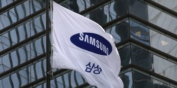 Samsung Signs $16.5 Billion Deal With Tesla to Build Next-Gen EV Chips