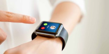 Meta May Launch First Smartwatch with a Built-In Camera, Beating Apple to the Punch