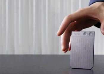 Plaud Unveils Note Pro: A Sleek AI Note-Taker That Listens, Learns, and Elevates