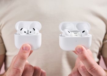 New AirPods Firmware 8A356 Unlocks Live Translation and More