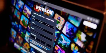 Mother Sues Roblox and Discord Over Son’s Suicide, Claiming Platform Failures