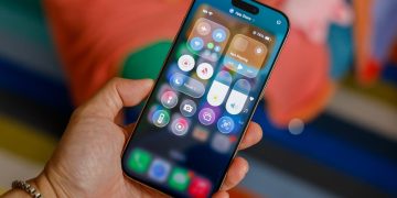 Struggling With Liquid Glass in iOS 26? Here’s How to Tame It