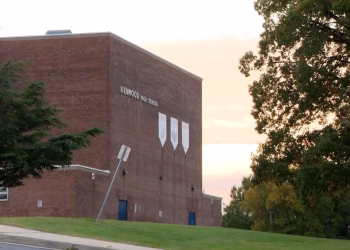 AI Security System at High School Mistakes a Bag of Chips for a Weapon