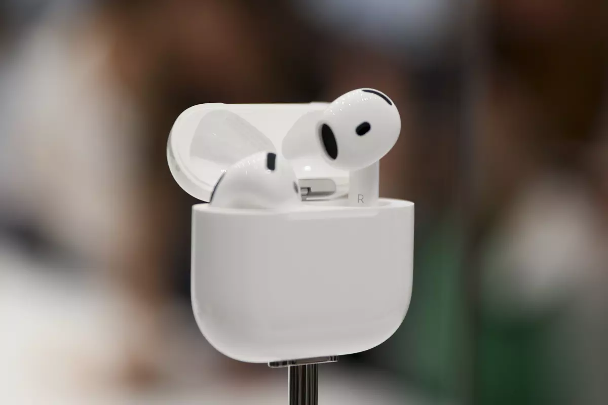 AirPods Introduce Auto-Pause Feature for When You Fall Asleep