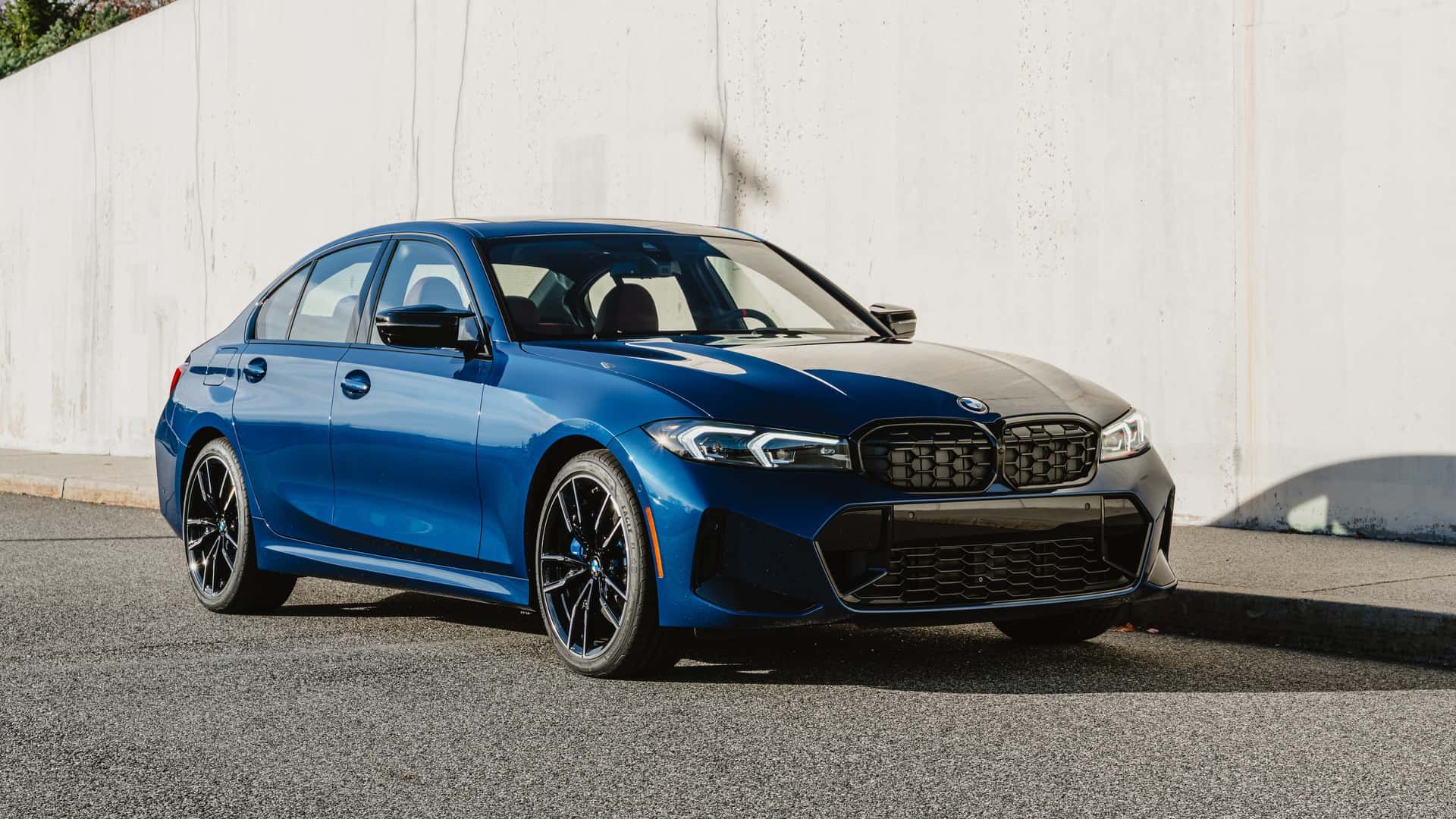 BMW Revives Iconic Retro Colors for the Limited M340i 50 Jahre Edition