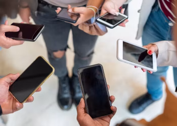 Screen Dependency Pushes Families Toward Costly Detox Programs