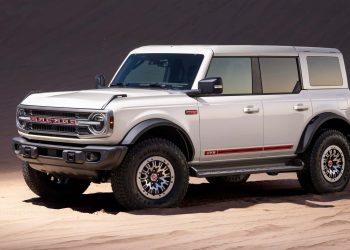 Ford Confirms a New Bronco Plug-In Hybrid—But Only for Europe