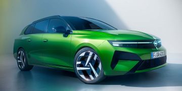 2026 Opel Astra Debuts With Bold Lighting Upgrades and Smarter Tech