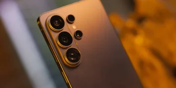 Galaxy S26 Ultra Divides Opinion: Bold Upgrade or Incremental Refresh?